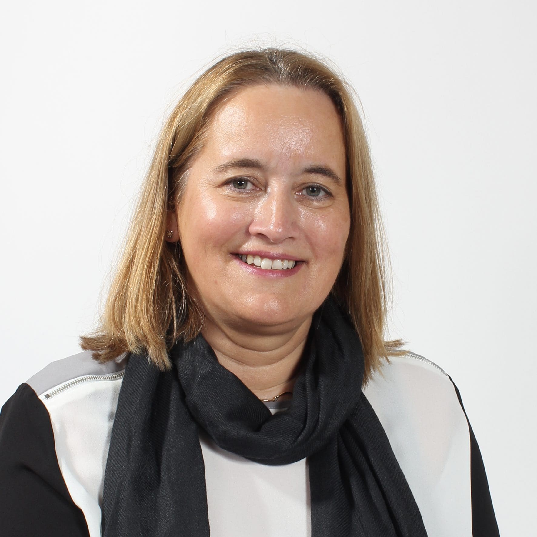 Portrait photo of Jo Williams, Interim Principal